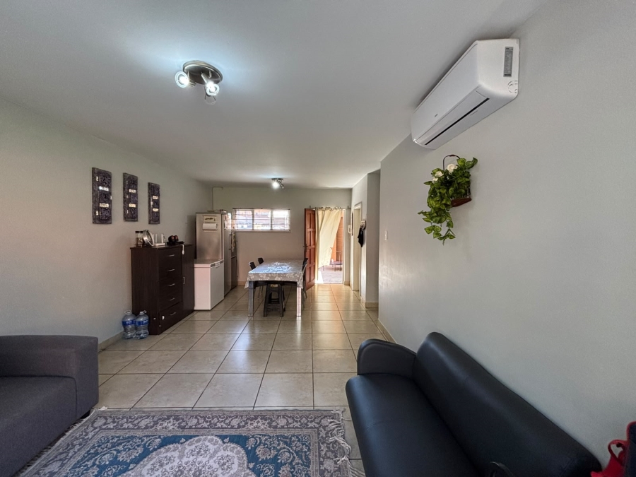 2 Bedroom Property for Sale in Morningside KwaZulu-Natal