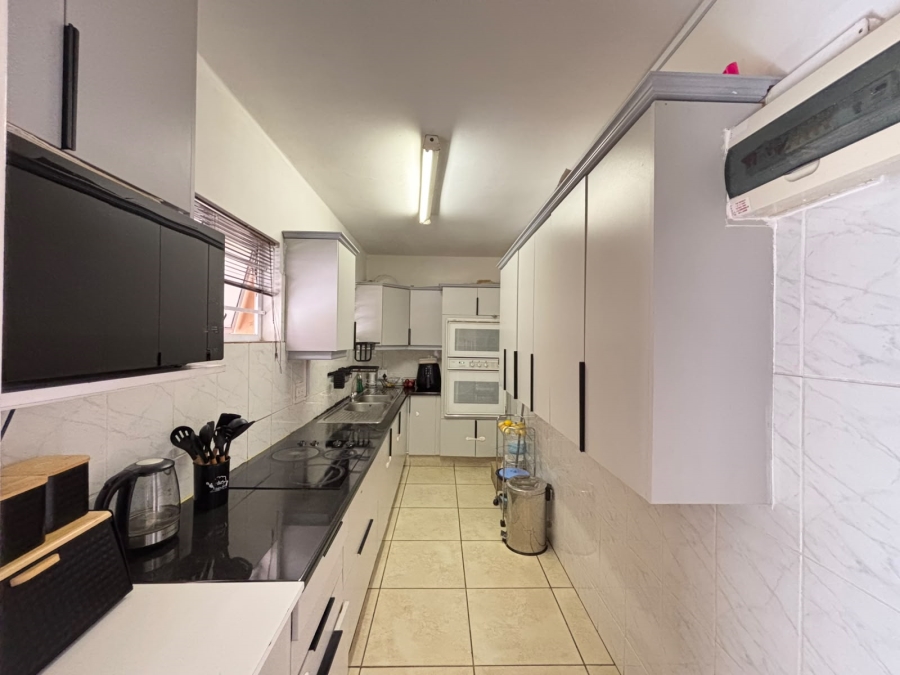 2 Bedroom Property for Sale in Morningside KwaZulu-Natal