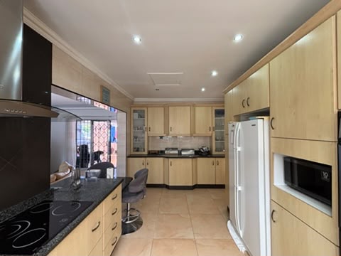 4 Bedroom Property for Sale in Reservoir Hills KwaZulu-Natal