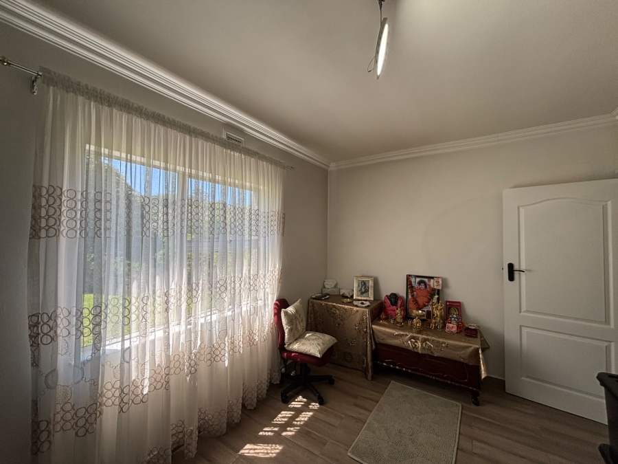 4 Bedroom Property for Sale in Reservoir Hills KwaZulu-Natal