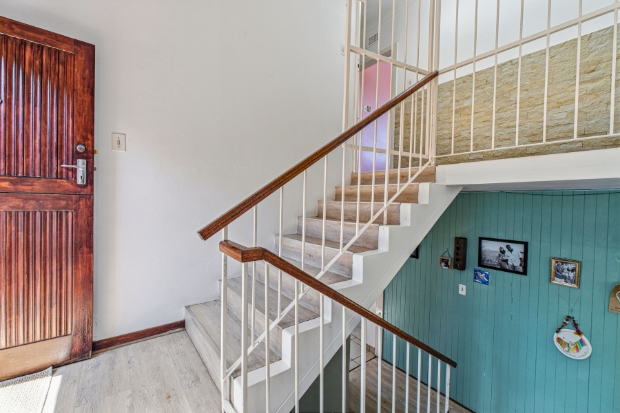 4 Bedroom Property for Sale in Cowies Hill Park KwaZulu-Natal