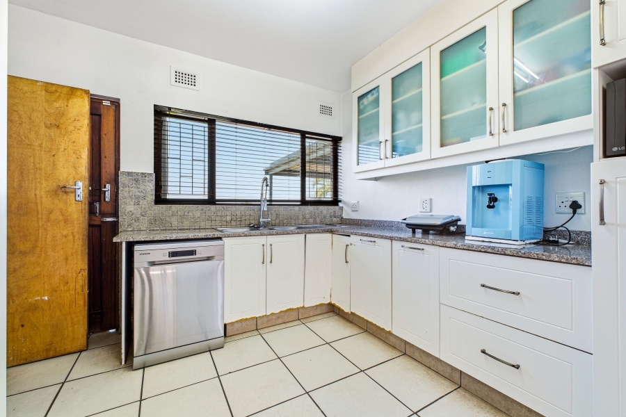 4 Bedroom Property for Sale in Cowies Hill Park KwaZulu-Natal