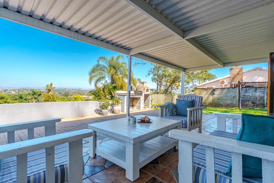 4 Bedroom Property for Sale in Cowies Hill Park KwaZulu-Natal