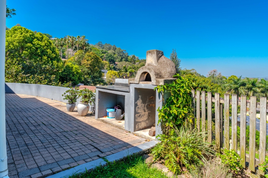 4 Bedroom Property for Sale in Cowies Hill Park KwaZulu-Natal