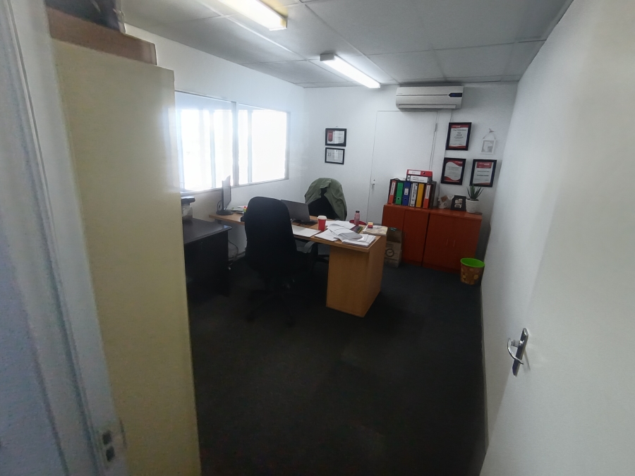 To Let Commercial Property for Rent in Riverhorse Valley KwaZulu-Natal