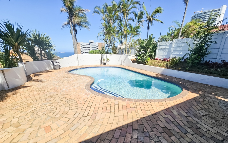 To Let 4 Bedroom Property for Rent in Umhlanga KwaZulu-Natal