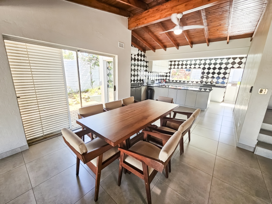 To Let 4 Bedroom Property for Rent in Umhlanga KwaZulu-Natal
