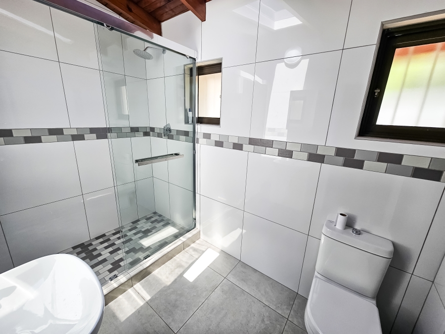 To Let 4 Bedroom Property for Rent in Umhlanga KwaZulu-Natal