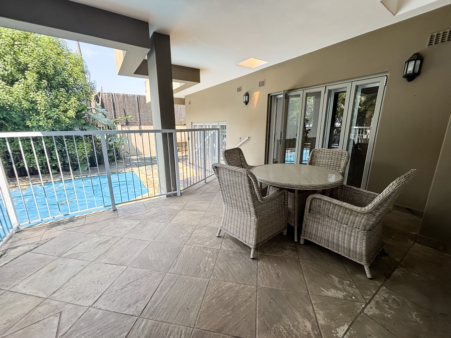 To Let 5 Bedroom Property for Rent in Umhlanga KwaZulu-Natal