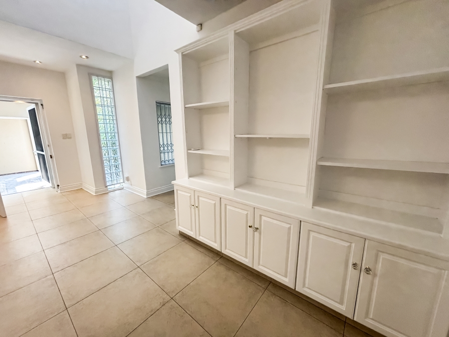 To Let 5 Bedroom Property for Rent in Umhlanga KwaZulu-Natal