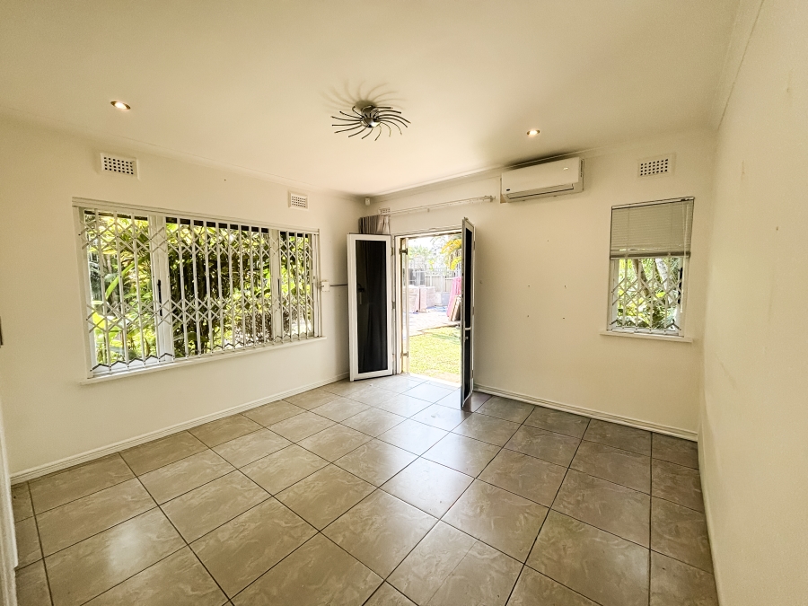 To Let 5 Bedroom Property for Rent in Umhlanga KwaZulu-Natal