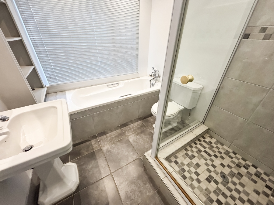 To Let 5 Bedroom Property for Rent in Umhlanga KwaZulu-Natal