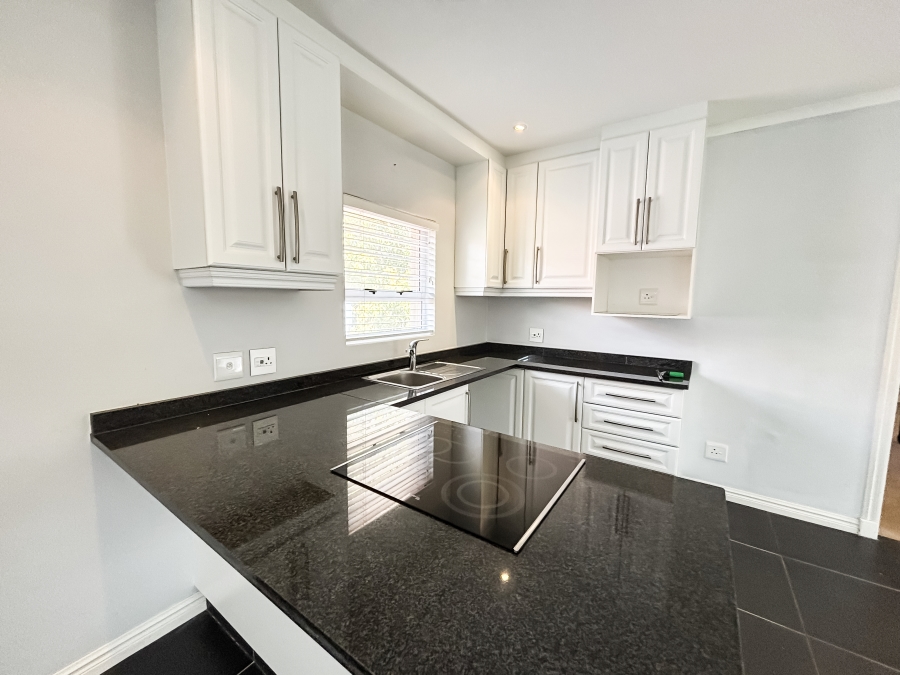 To Let 5 Bedroom Property for Rent in Umhlanga KwaZulu-Natal