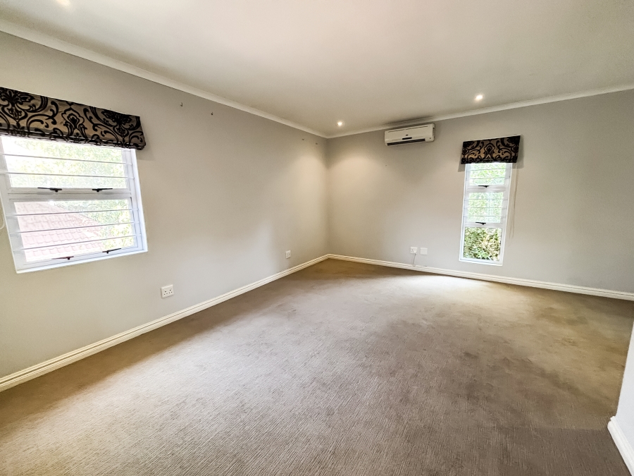 To Let 5 Bedroom Property for Rent in Umhlanga KwaZulu-Natal