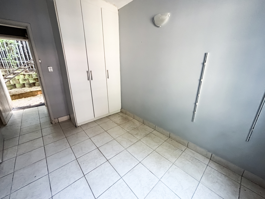 To Let 5 Bedroom Property for Rent in Umhlanga KwaZulu-Natal