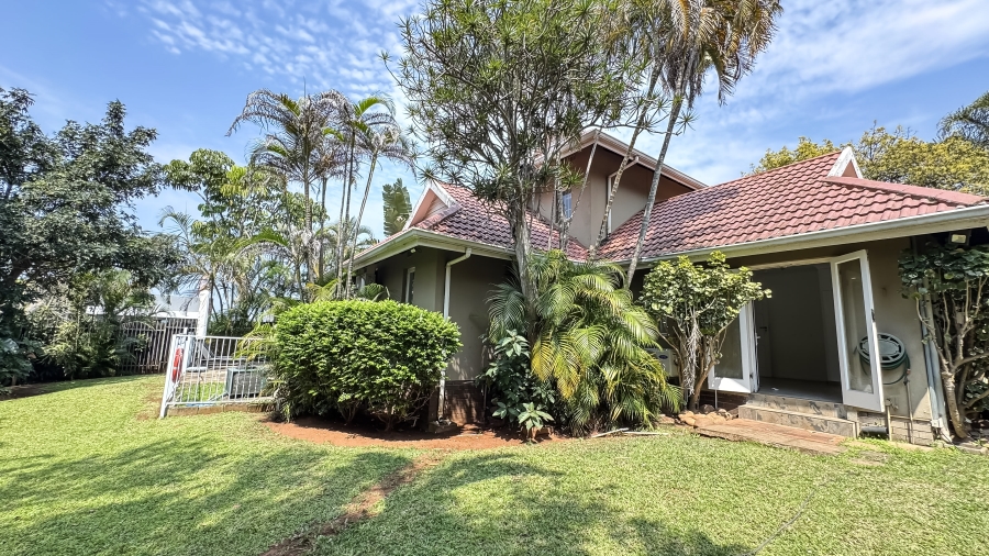 To Let 5 Bedroom Property for Rent in Umhlanga KwaZulu-Natal