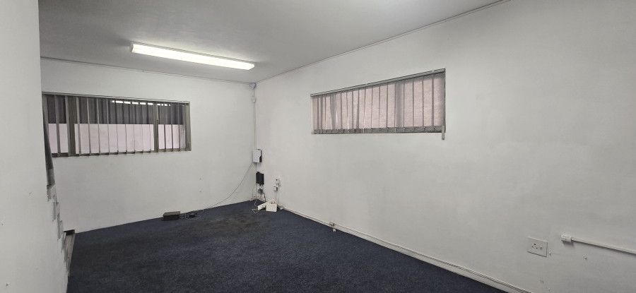 To Let Commercial Property for Rent in Westmead KwaZulu-Natal