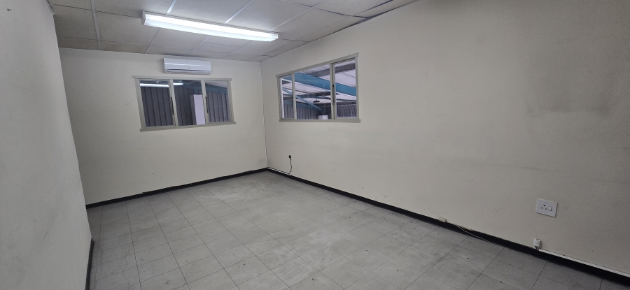 To Let Commercial Property for Rent in Westmead KwaZulu-Natal