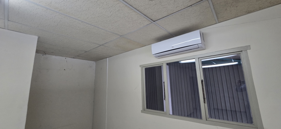 To Let Commercial Property for Rent in Westmead KwaZulu-Natal