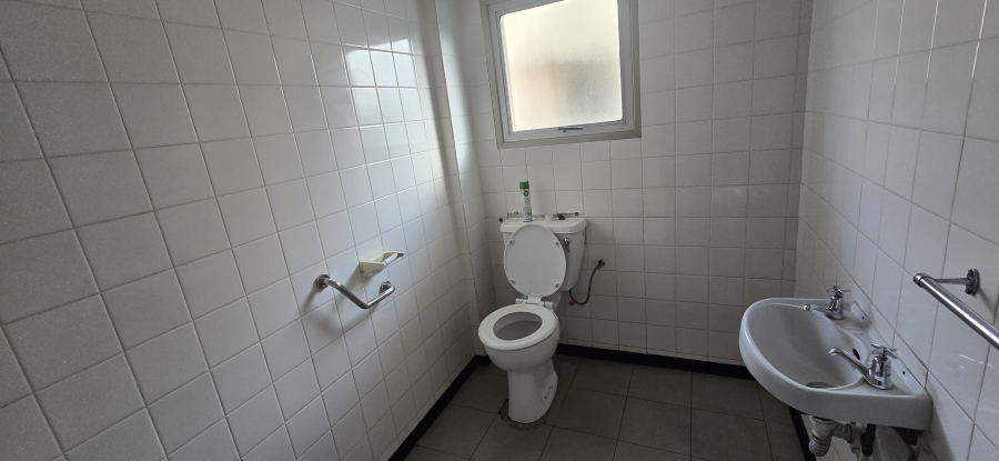 To Let Commercial Property for Rent in Westmead KwaZulu-Natal