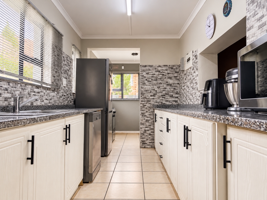2 Bedroom Property for Sale in Prestbury KwaZulu-Natal