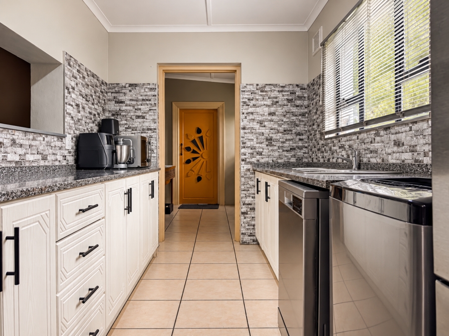 2 Bedroom Property for Sale in Prestbury KwaZulu-Natal