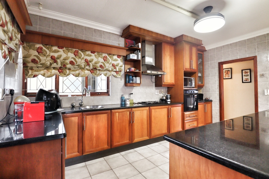 5 Bedroom Property for Sale in Meer En See KwaZulu-Natal