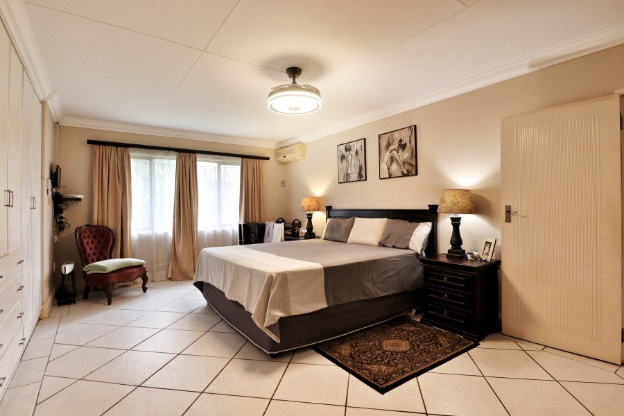 5 Bedroom Property for Sale in Meer En See KwaZulu-Natal