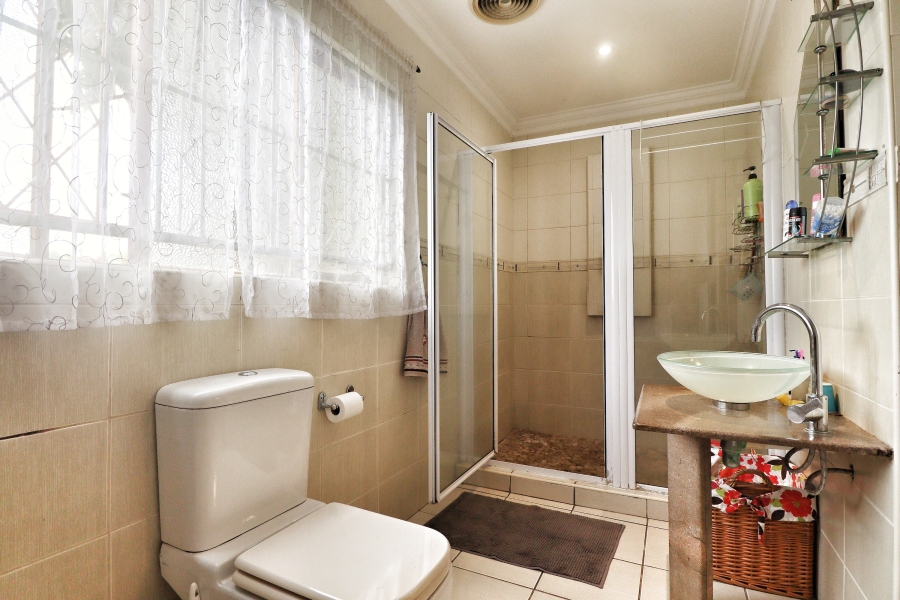 5 Bedroom Property for Sale in Meer En See KwaZulu-Natal