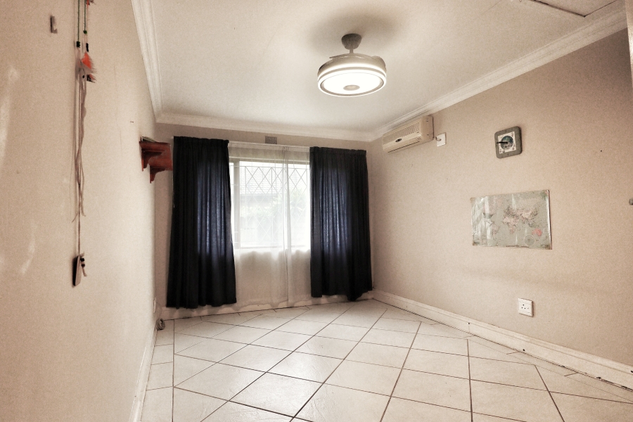 5 Bedroom Property for Sale in Meer En See KwaZulu-Natal