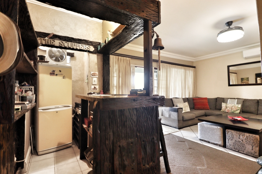 5 Bedroom Property for Sale in Meer En See KwaZulu-Natal