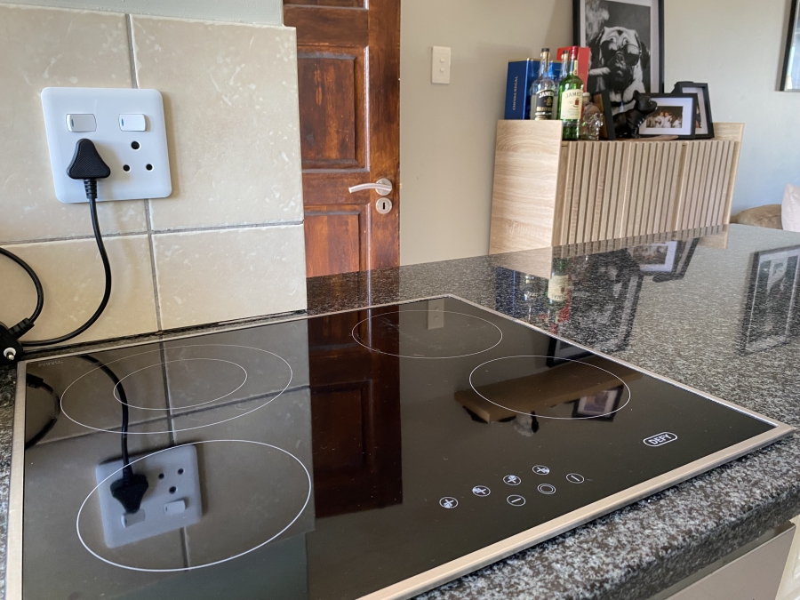 2 Bedroom Property for Sale in Sheffield Beach KwaZulu-Natal