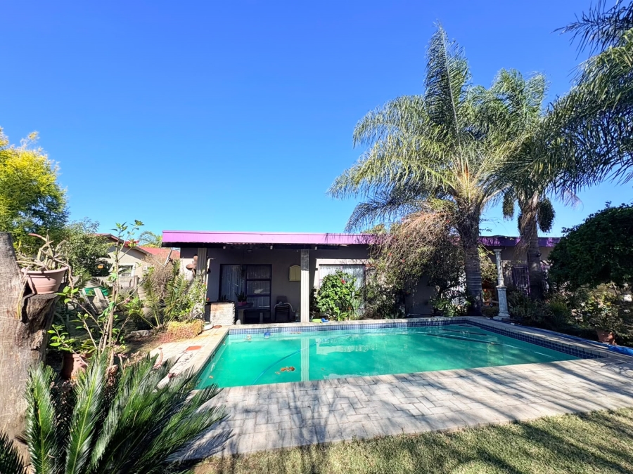4 Bedroom Property for Sale in Amajuba Park KwaZulu-Natal