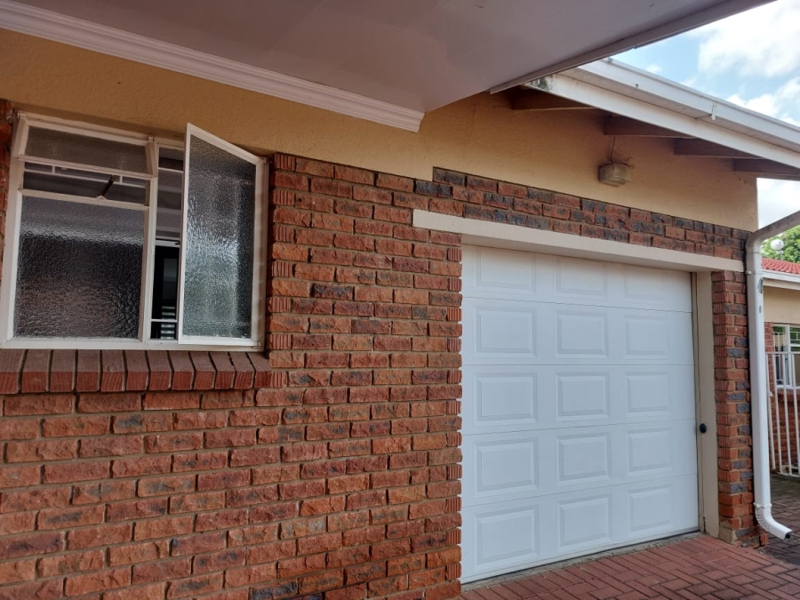 3 Bedroom Property for Sale in Huttenheights KwaZulu-Natal