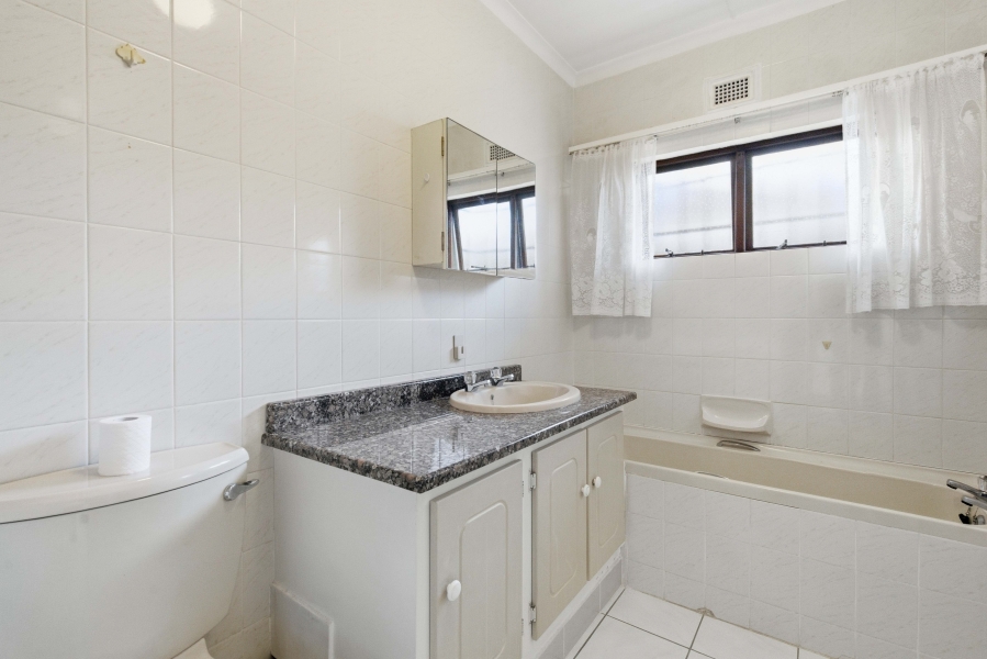 3 Bedroom Property for Sale in Scottburgh Central KwaZulu-Natal