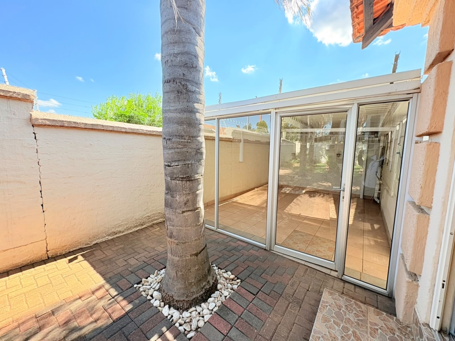 To Let 3 Bedroom Property for Rent in Pioneer Park KwaZulu-Natal