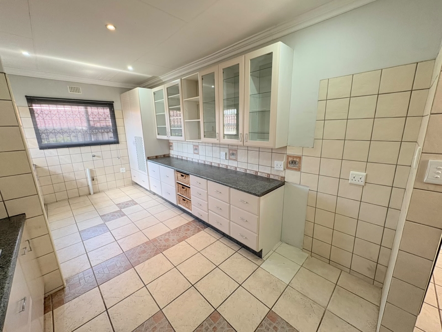 To Let 3 Bedroom Property for Rent in Pioneer Park KwaZulu-Natal