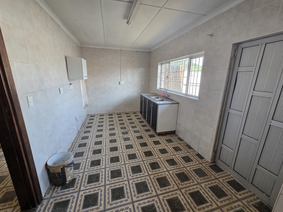 3 Bedroom Property for Sale in Kharwastan KwaZulu-Natal