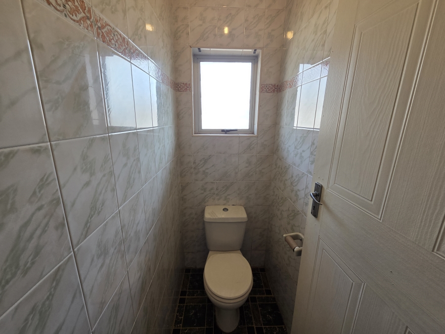 3 Bedroom Property for Sale in Kharwastan KwaZulu-Natal
