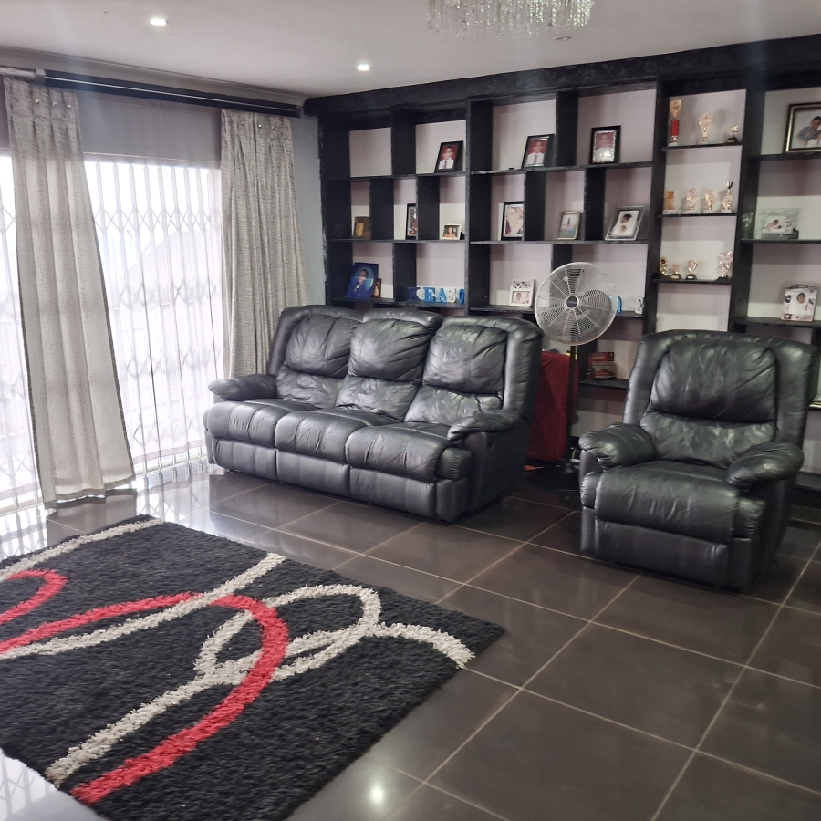 3 Bedroom Property for Sale in Bombay Heights KwaZulu-Natal
