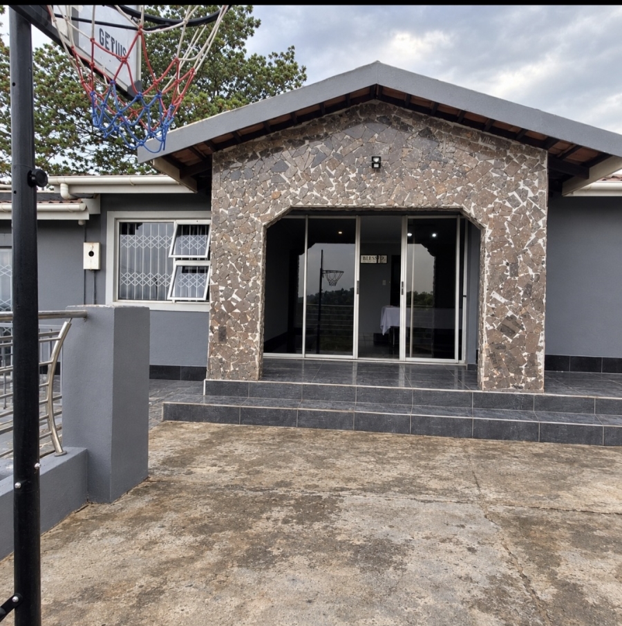 3 Bedroom Property for Sale in Bombay Heights KwaZulu-Natal