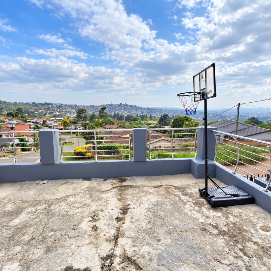 3 Bedroom Property for Sale in Bombay Heights KwaZulu-Natal