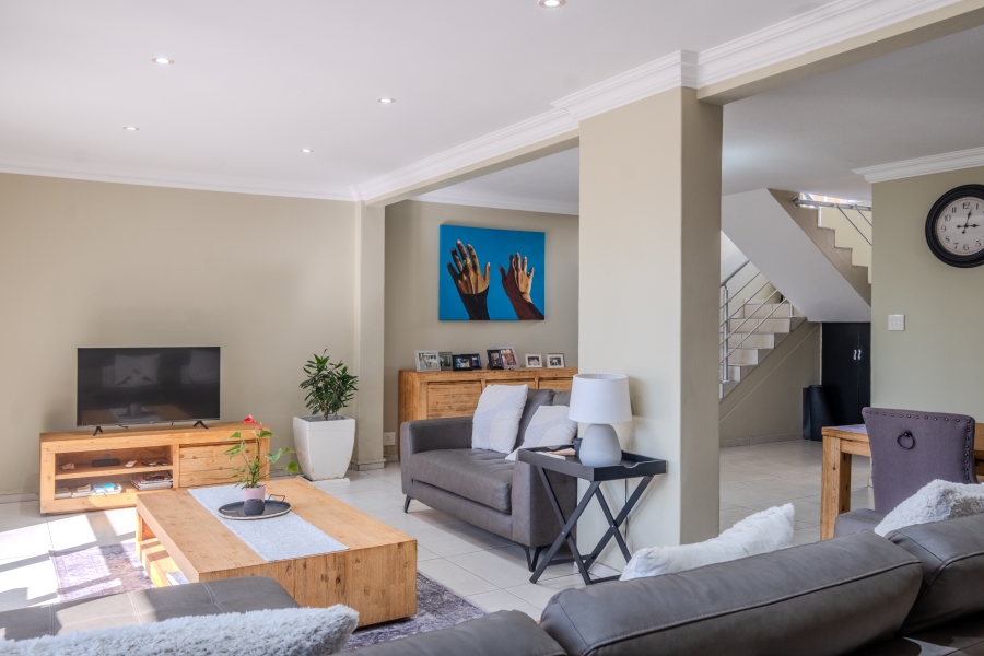 3 Bedroom Property for Sale in Sunningdale KwaZulu-Natal