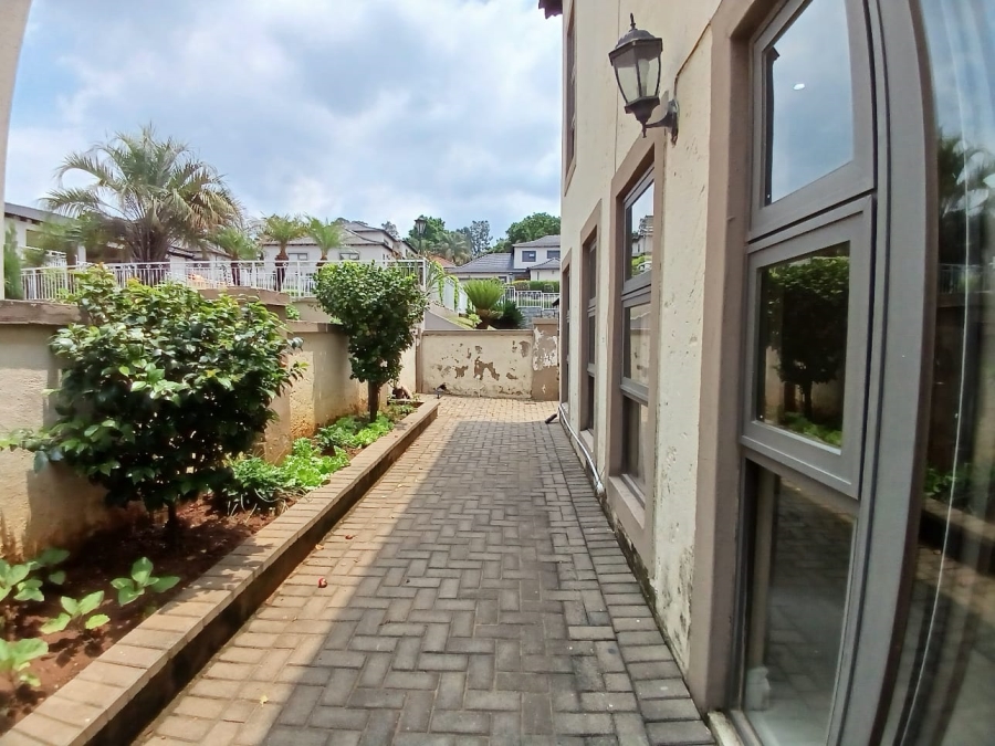 To Let 4 Bedroom Property for Rent in Signal Hill KwaZulu-Natal