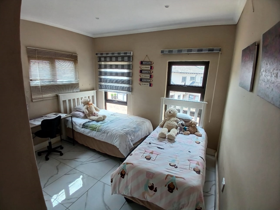 To Let 4 Bedroom Property for Rent in Signal Hill KwaZulu-Natal