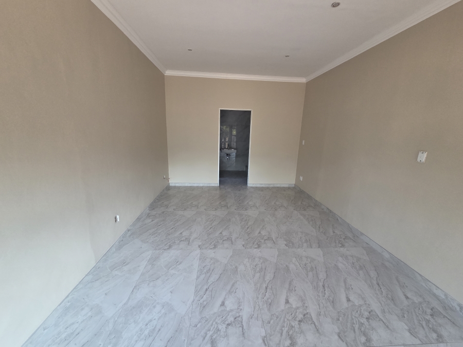 To Let Commercial Property for Rent in Bluff KwaZulu-Natal