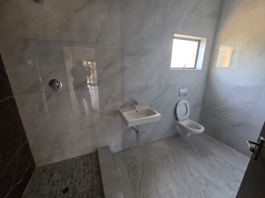 To Let Commercial Property for Rent in Bluff KwaZulu-Natal