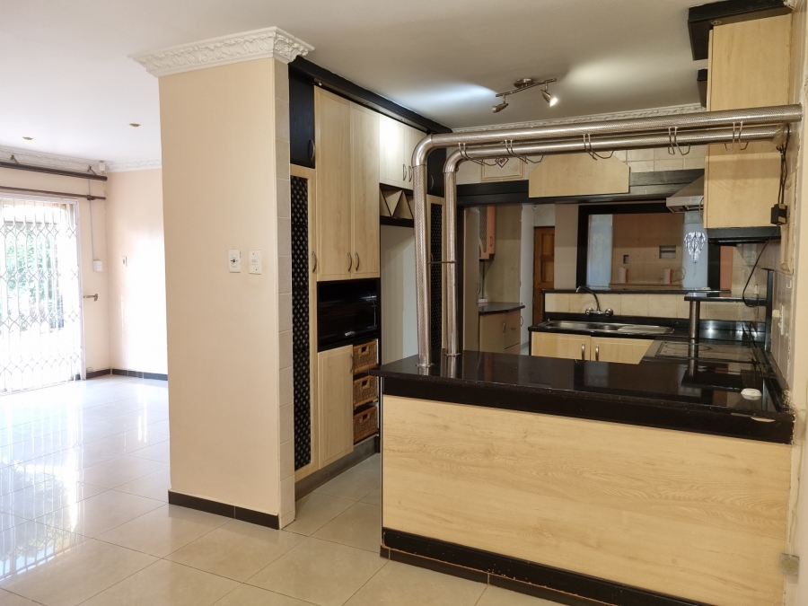 To Let 4 Bedroom Property for Rent in Sunningdale KwaZulu-Natal