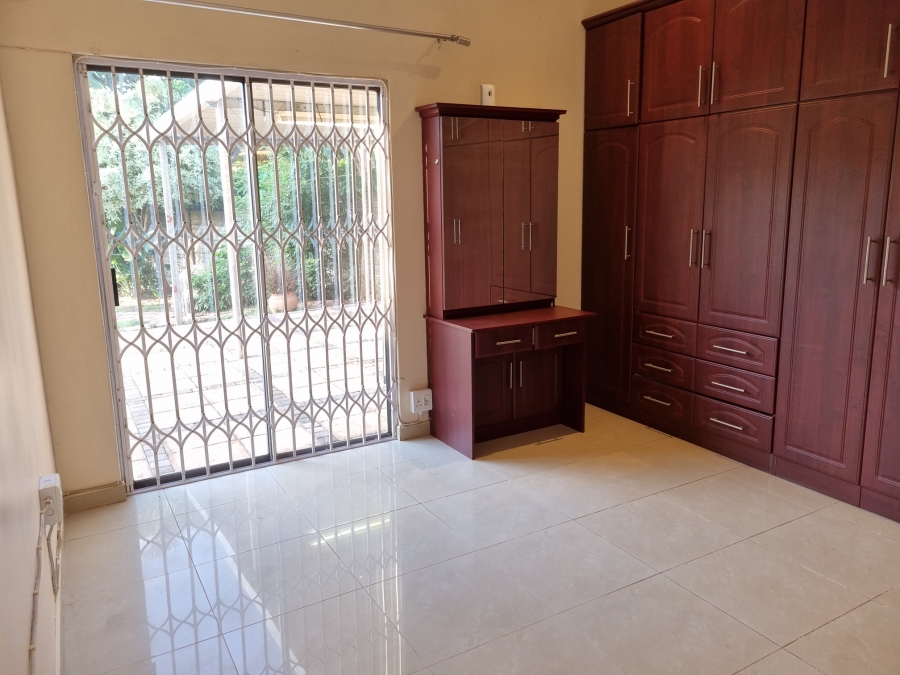 To Let 4 Bedroom Property for Rent in Sunningdale KwaZulu-Natal