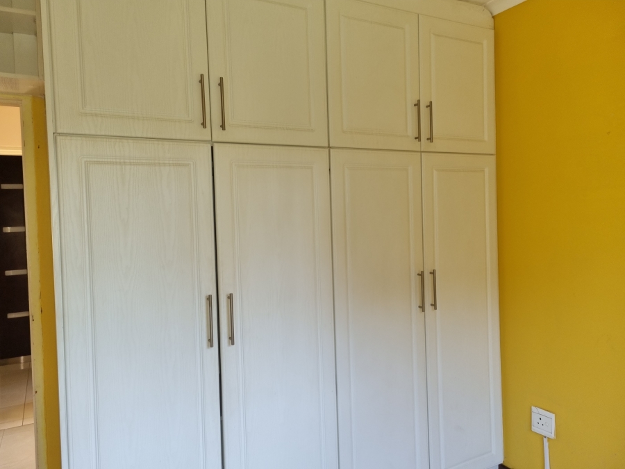 To Let 4 Bedroom Property for Rent in Sunningdale KwaZulu-Natal